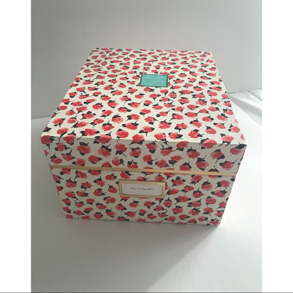 Kate Spade ♠️ nesting box!